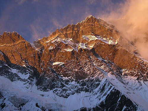 Górne partie południowej ściany Lhotse.