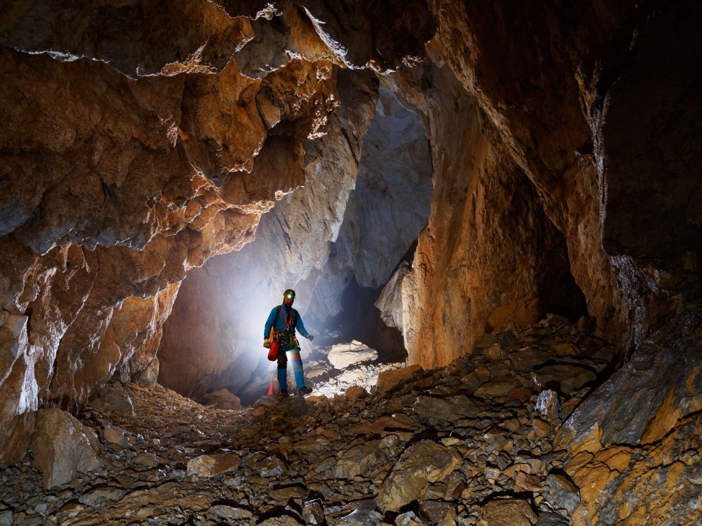 Ice Cave (Jaskinia Lodowa), fot. Adam Łada