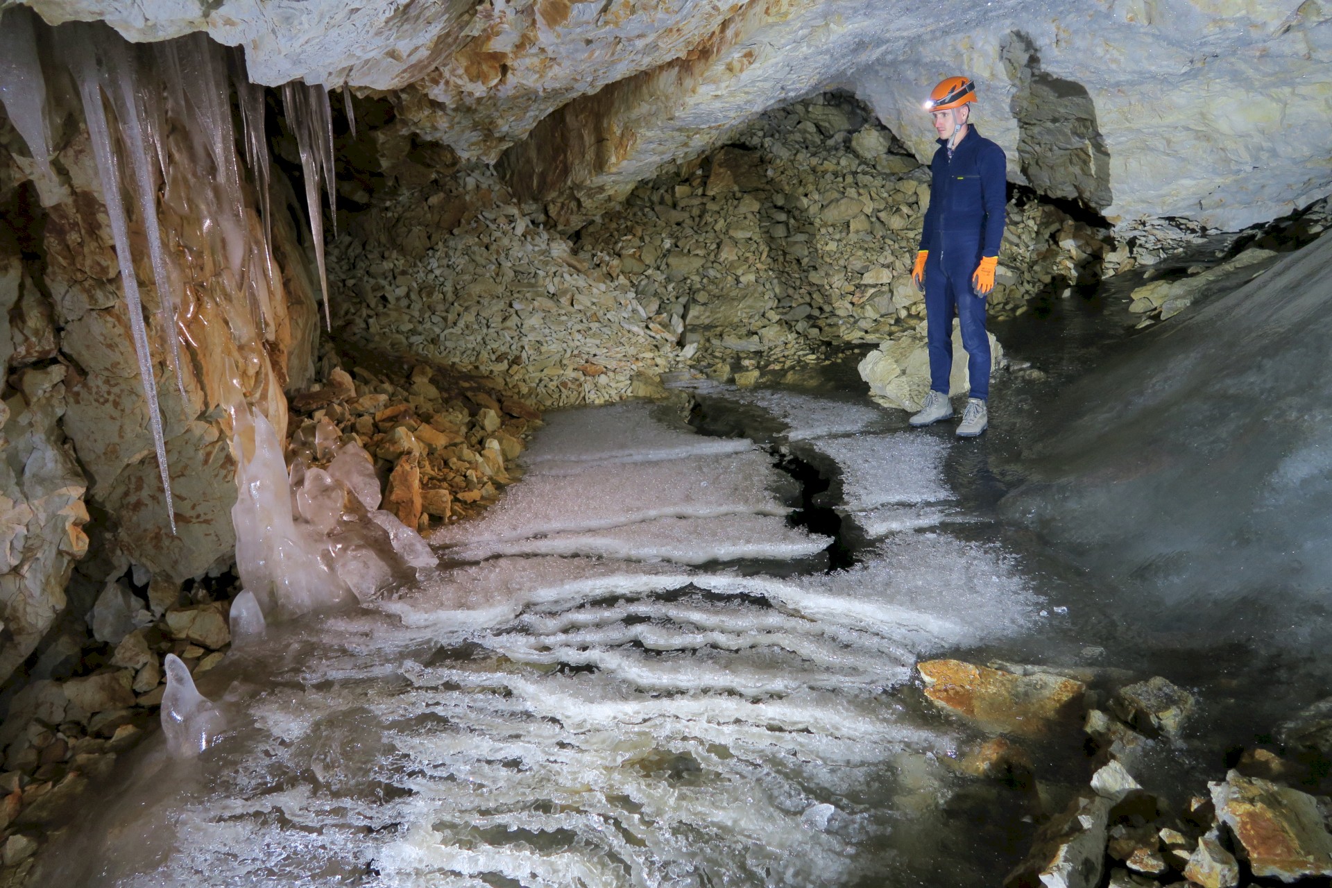 Otwarta w tym roku stefa statycznie zimna w Jaskini z Salą Lodową - fot. Michał Ciszewski