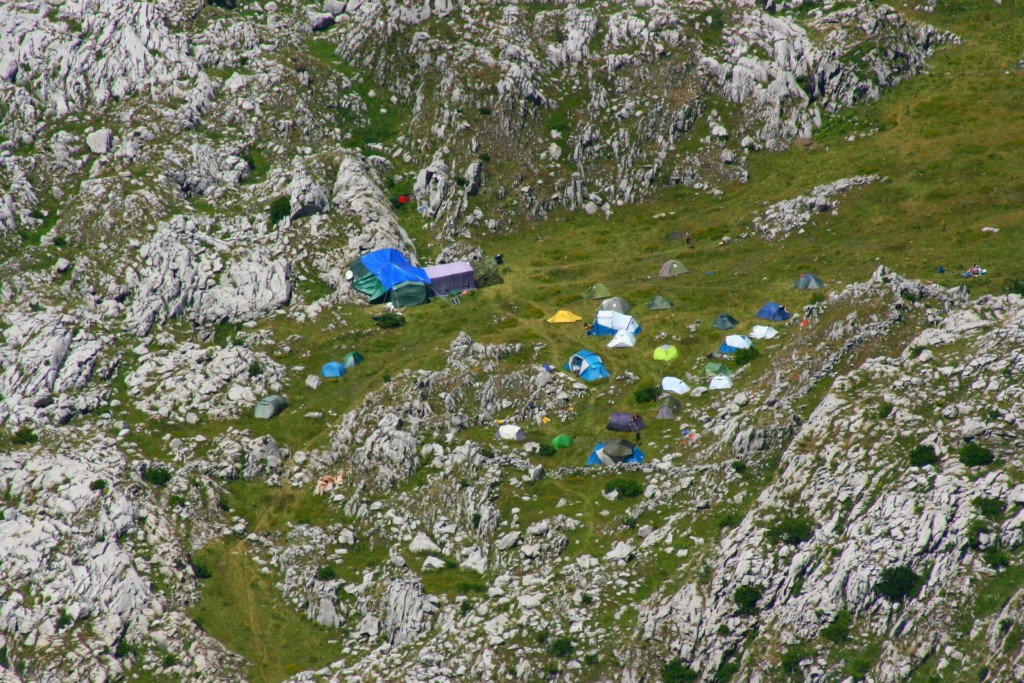 Baza Prokletije 2022 z góry, fot. Krzysztof Makowski