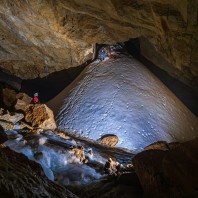 Stok Narciarski w Skalnym Mieście (Jaskinia Frizider, System Jaskini Złotej), fot. Adam Łada