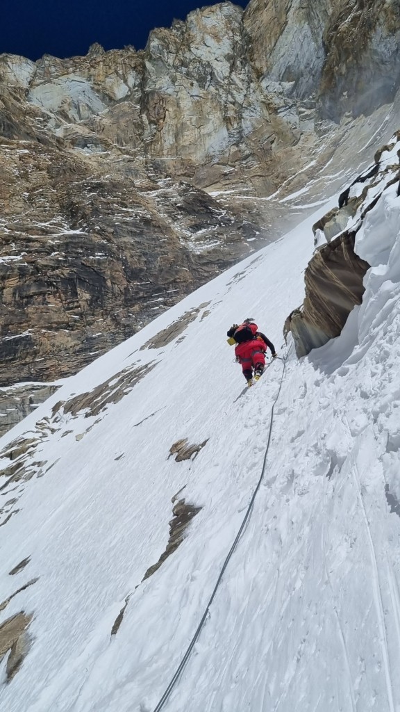 Adam Bielecki w trakcie wspinaczki na Annapurnę