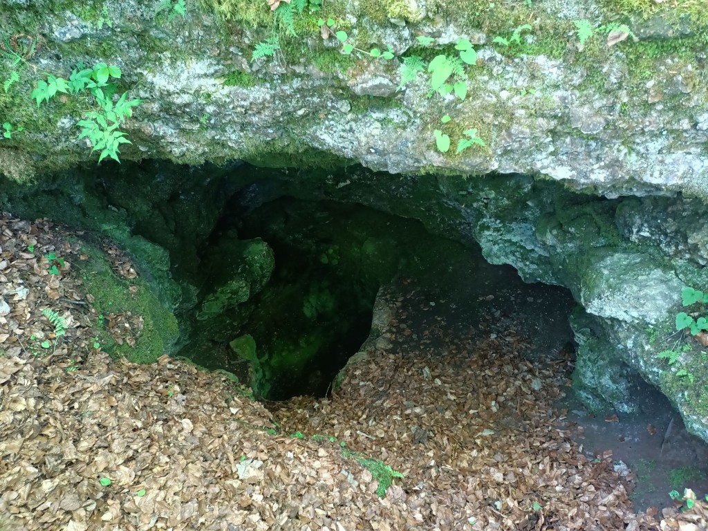 Studnisko fotka otworu