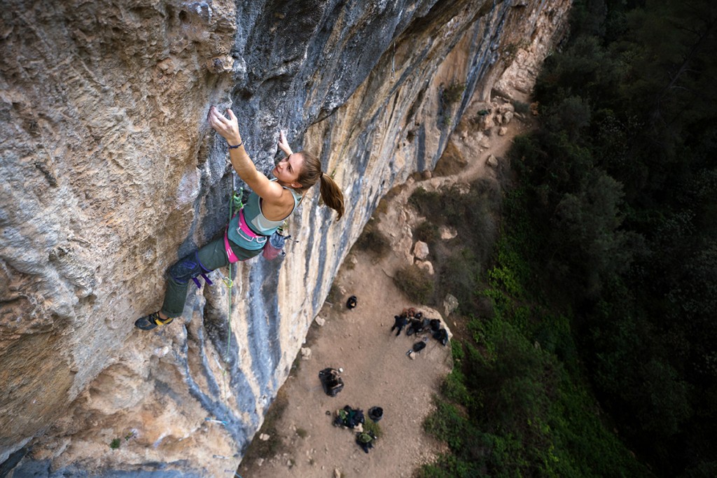 Milena prowadzi El ultimo mono 8b+ w pięknym stylu