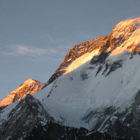Simone Moro solo zimą na Broad Peak i na K2?