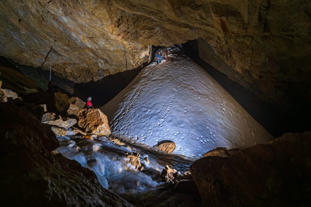 Stok Narciarski w Skalnym Mieście (Jaskinia Frizider, System Jaskini Złotej), fot. Adam Łada