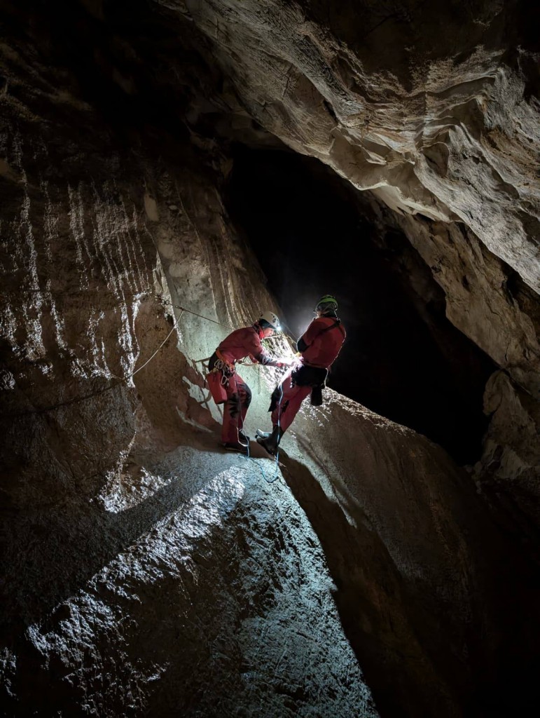 593129952_852354053980867_2954944237964501728_n