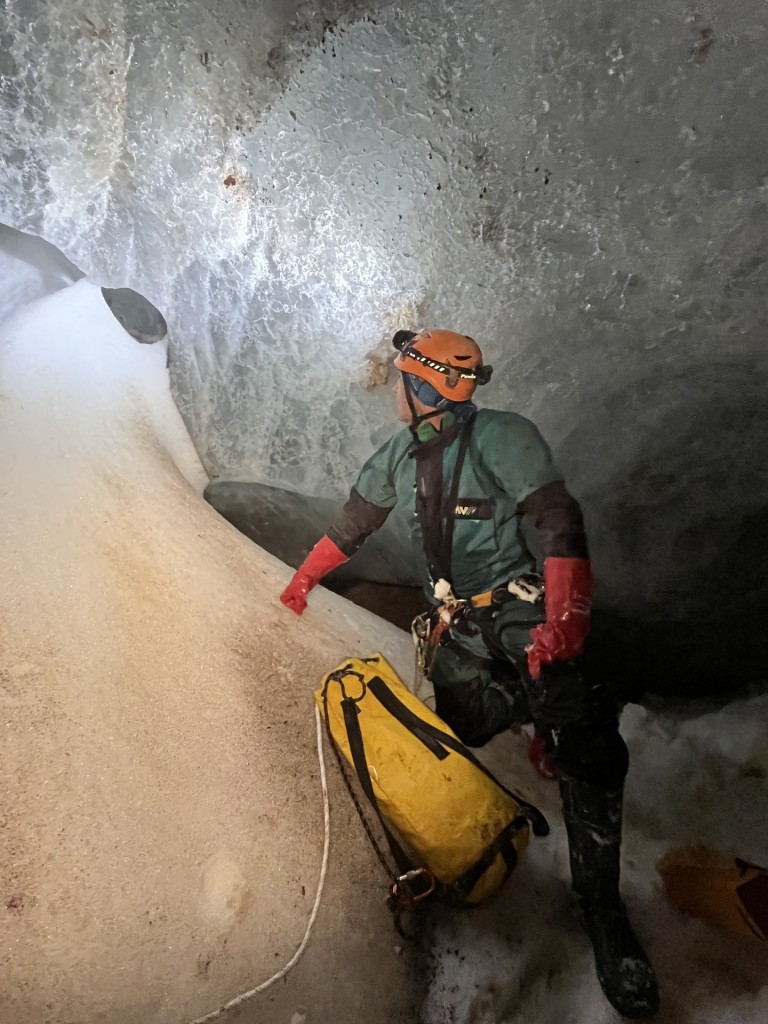 Jaskinia Sudlische Kuchelnieder Eishohle - fot. Krzysztof Gawroński